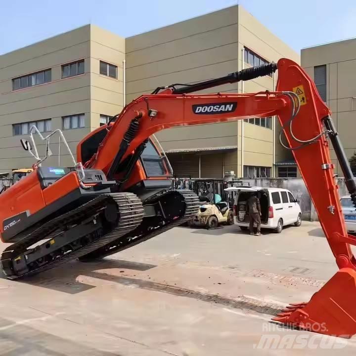 Doosan DX150 Pásové rýpadlá