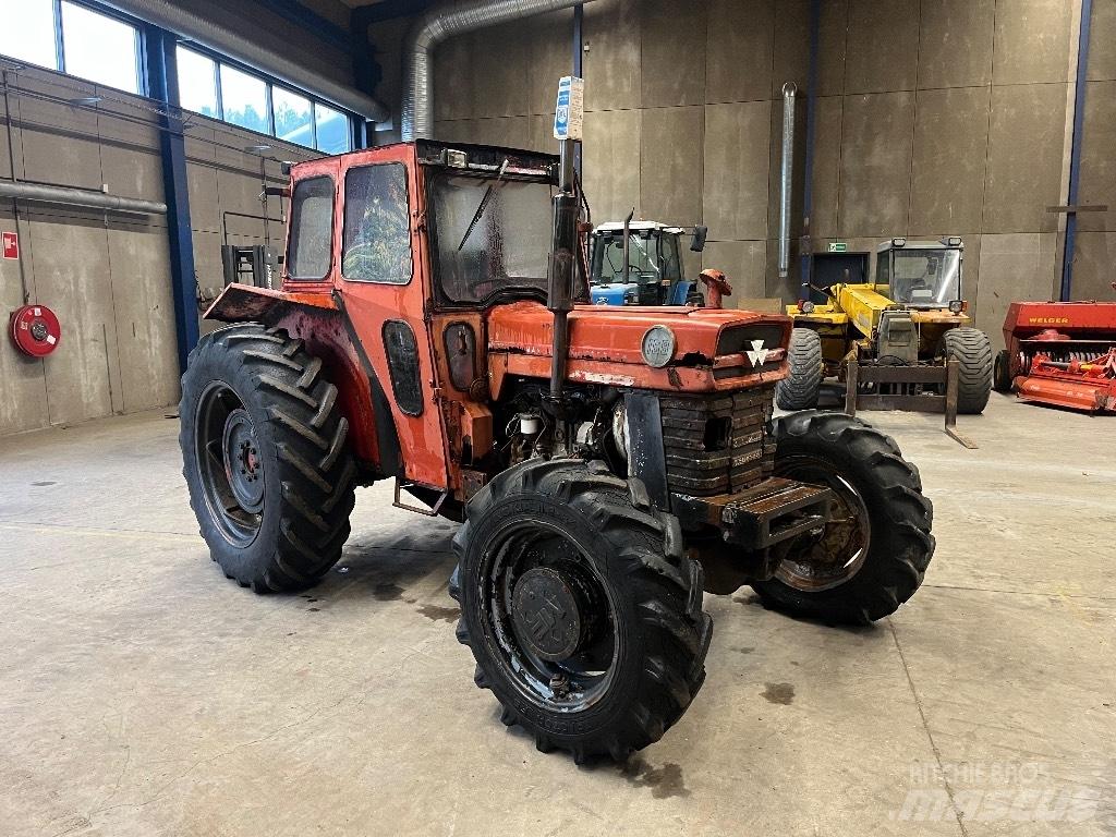 Massey Ferguson 168 Traktory