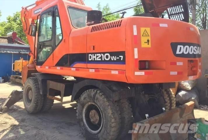 Doosan DH210W Kolesové rýpadlá