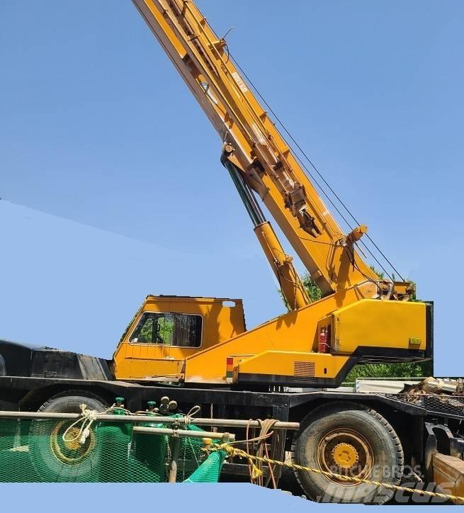 Kato KR 350 HV Žeriavy pre ťažký terén