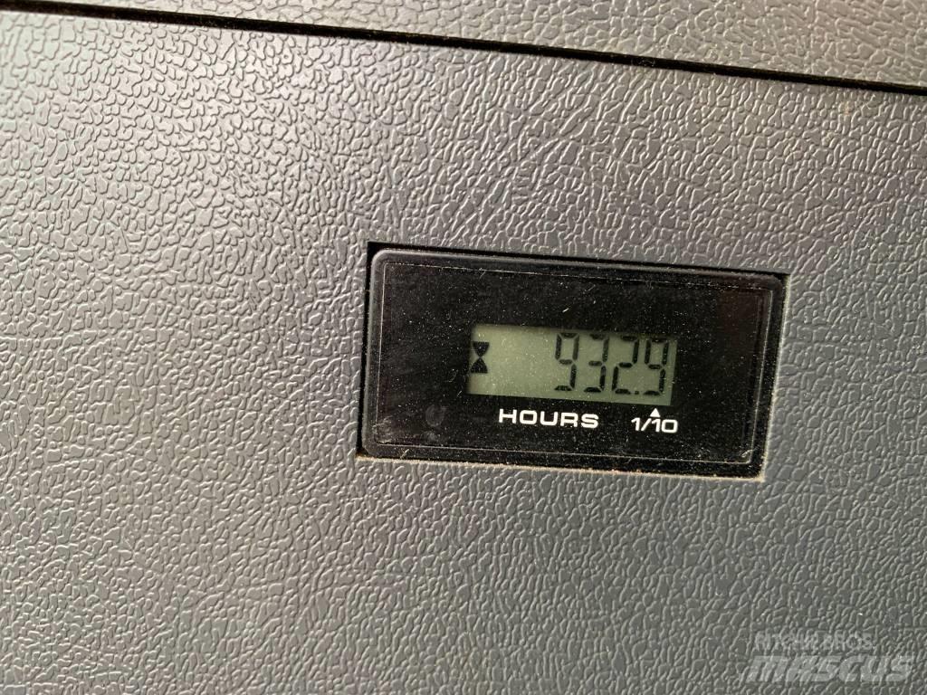 Hyundai HX 220 L Pásové rýpadlá