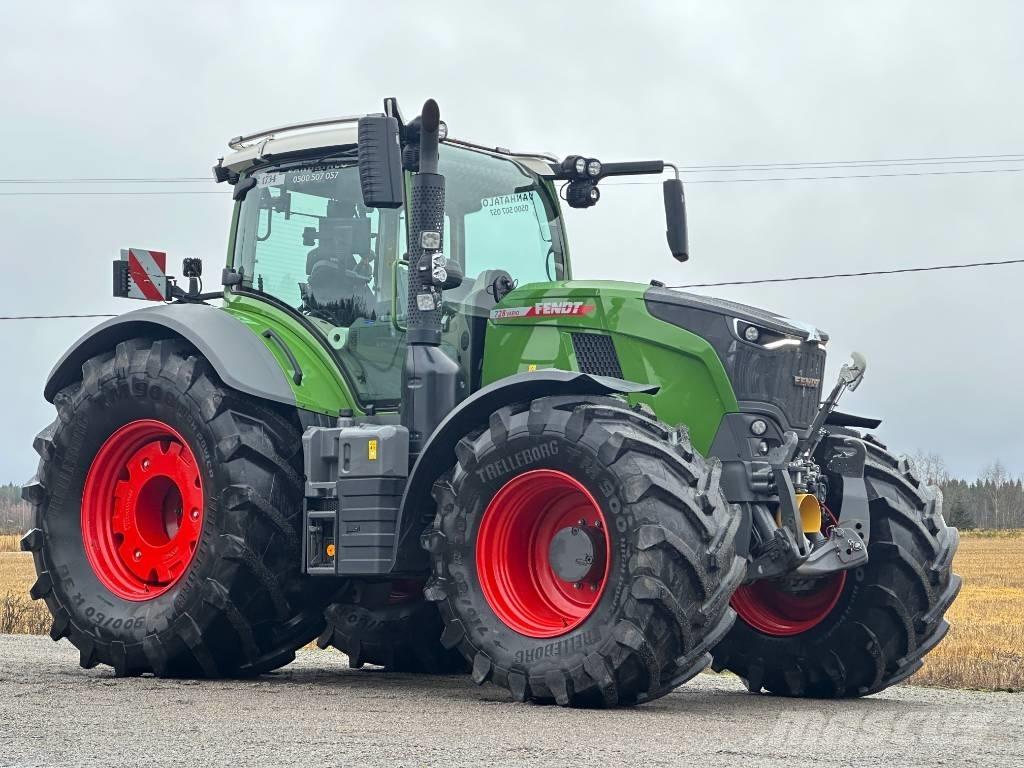 Fendt 728 Gen 7 Traktory