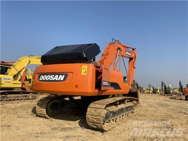 Doosan DH 300 Pásové rýpadlá