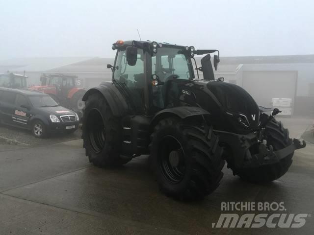 Valtra T234A Traktory
