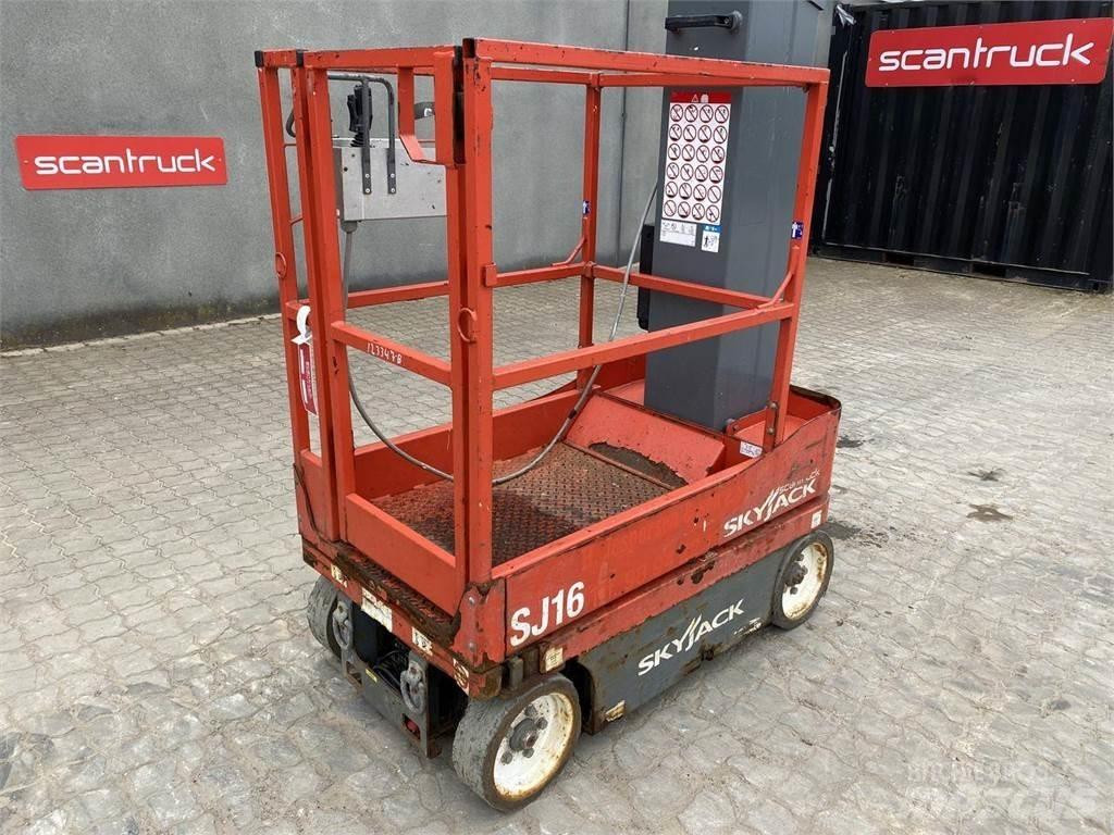 SkyJack SJ16 Vertikálne stĺpové výťahy