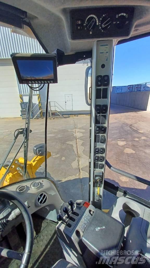 Volvo L 90 H Kolesové nakladače