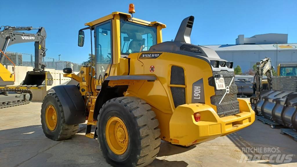 Volvo L 90 H Kolesové nakladače