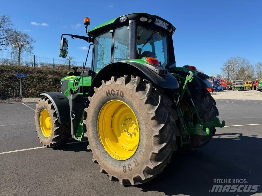 John Deere 6155M Traktory