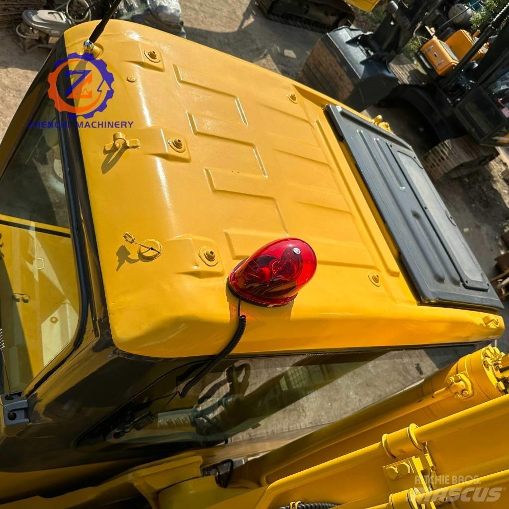 Komatsu PC 200 Pásové rýpadlá