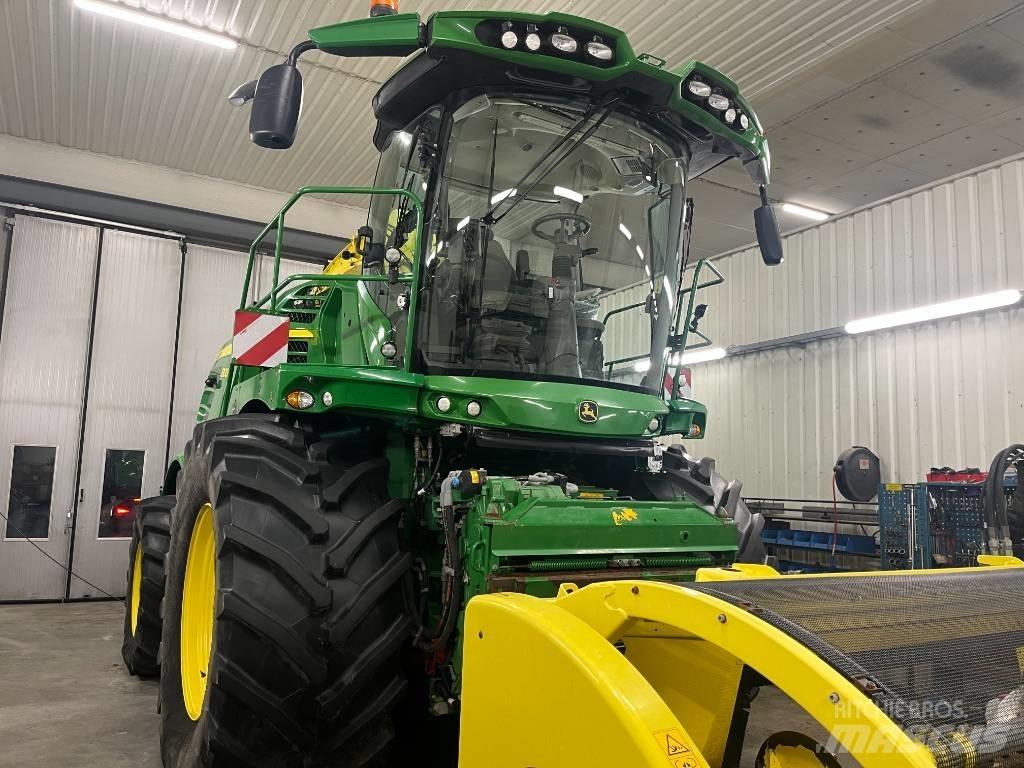 John Deere 8300i Samochodné kosačky