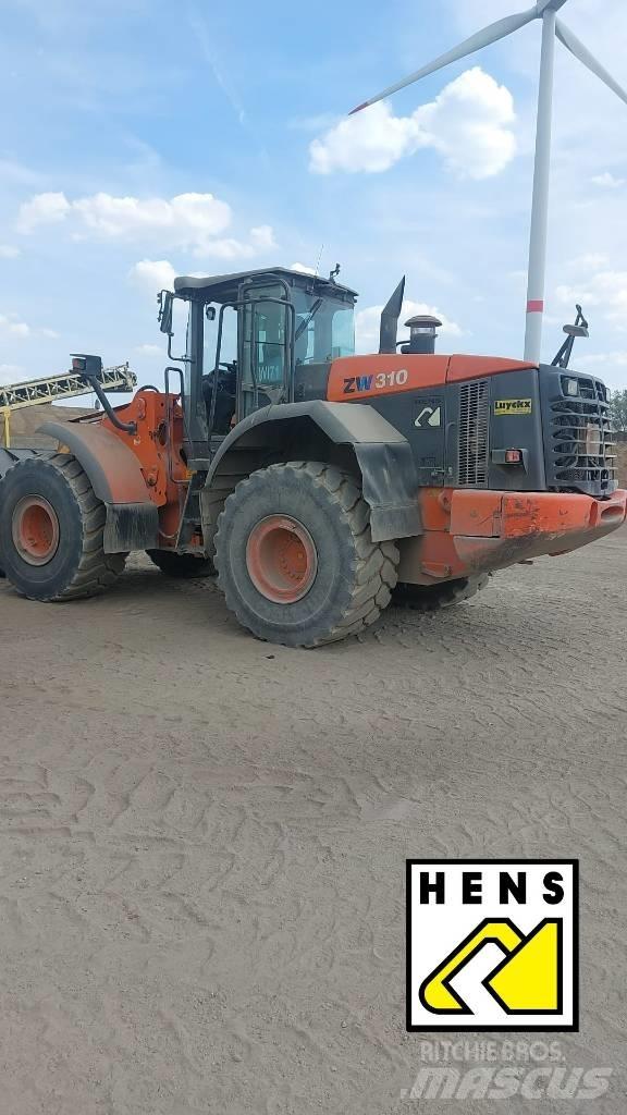 Hitachi ZW 310 Kĺbové nákladné autá
