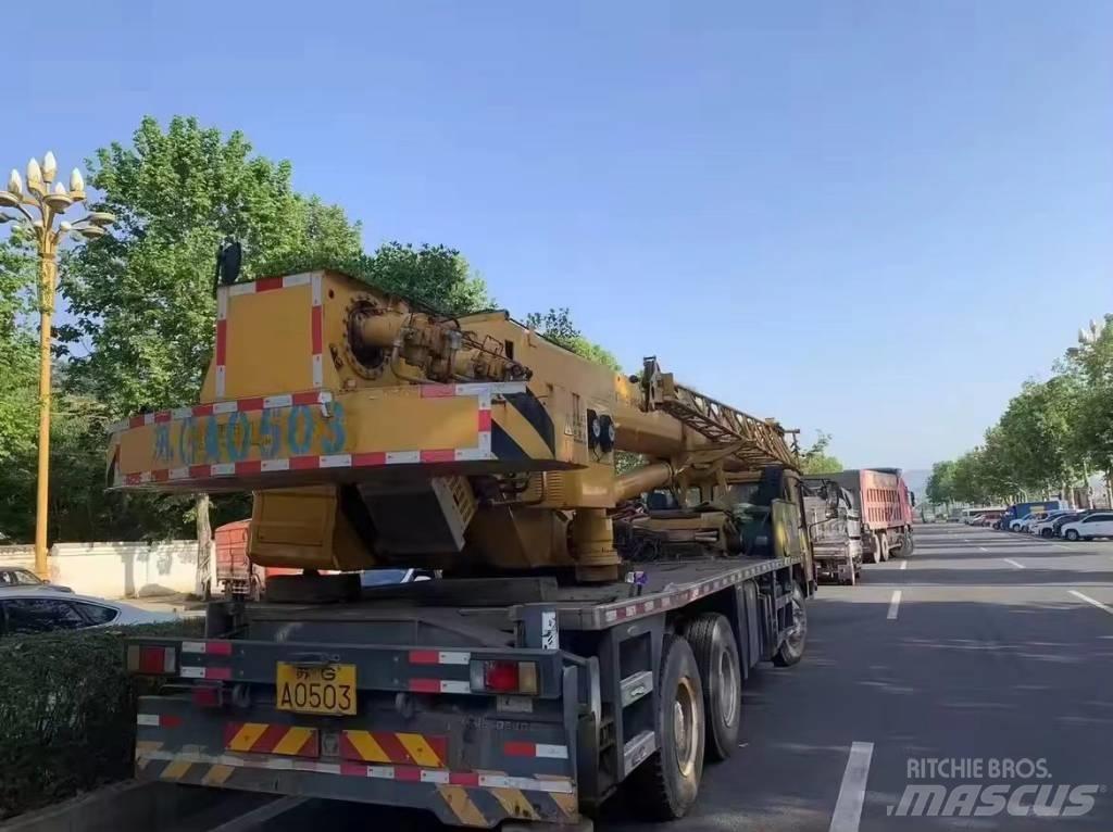XCMG XZJ5305JQZ20 Univerzálne terénne žeriavy