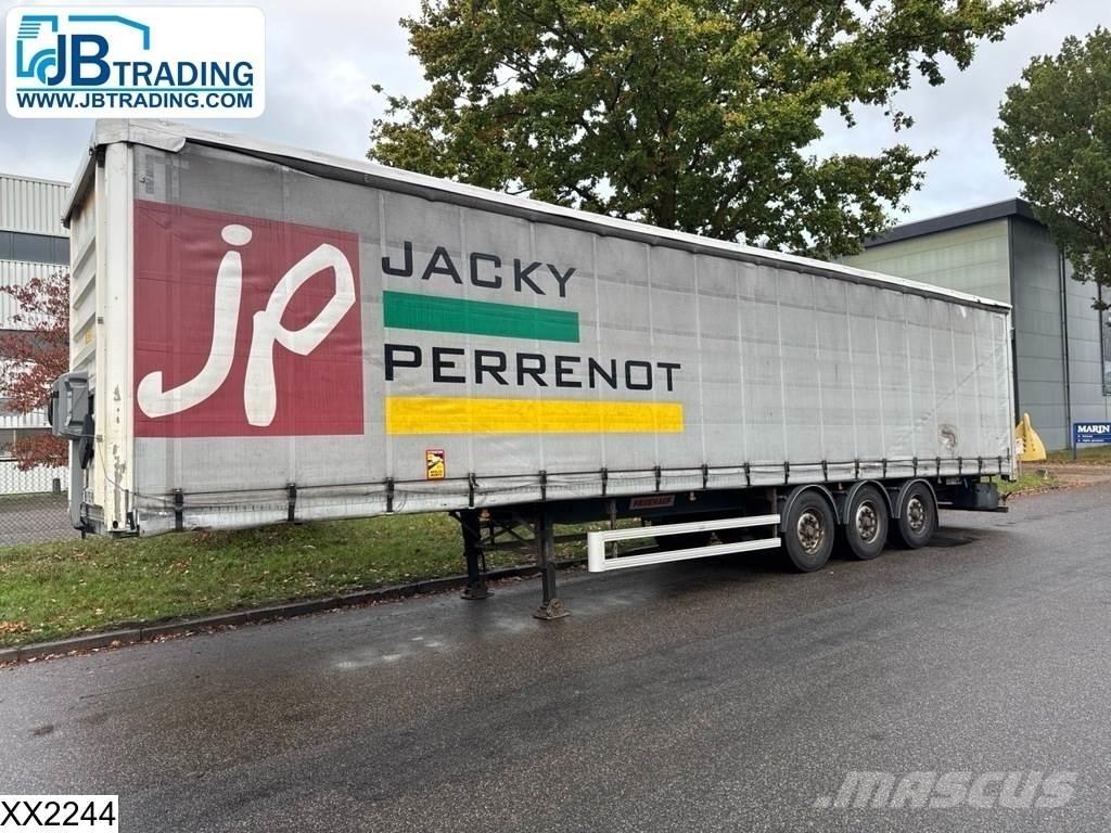 Fruehauf Tautliner Plachtové návesy