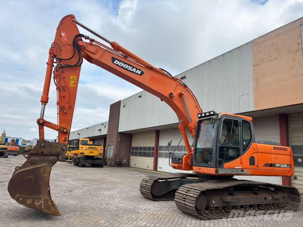 Doosan DX 225 LC Pásové rýpadlá