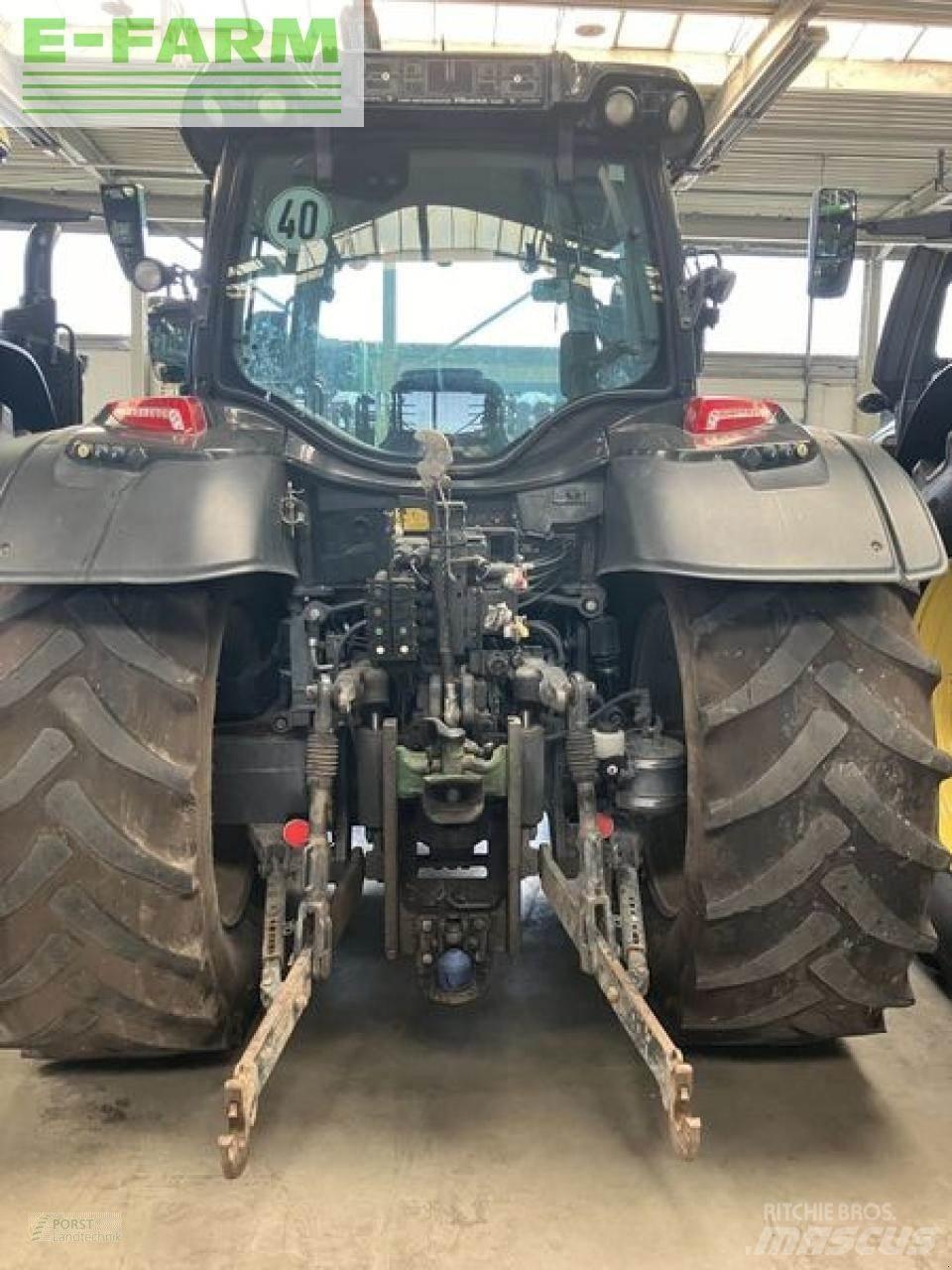 Valtra n174 Traktory