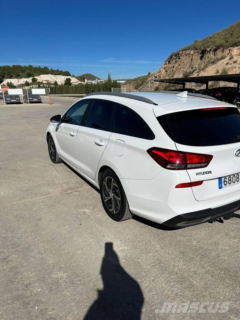 Hyundai I30 Automobily