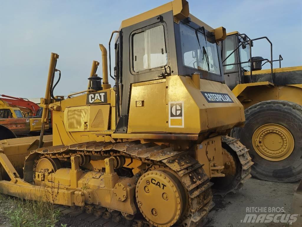 CAT D 6 G Pásové dozéry