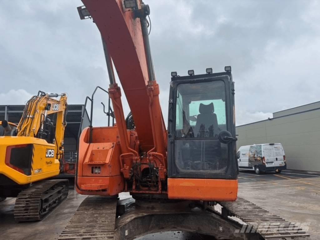 Doosan 235 LCR Pásové rýpadlá