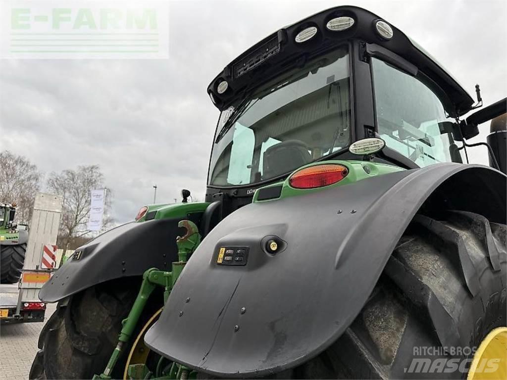 John Deere 6250 r Traktory