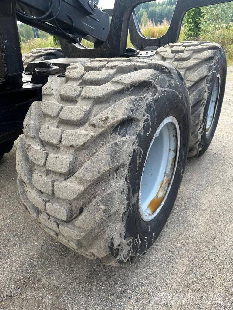 Komatsu 875 Lesné traktory