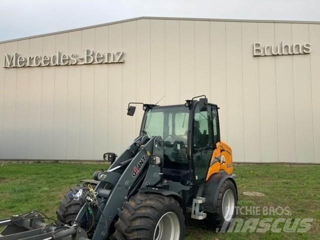 GiANT G5000 Kolesové nakladače