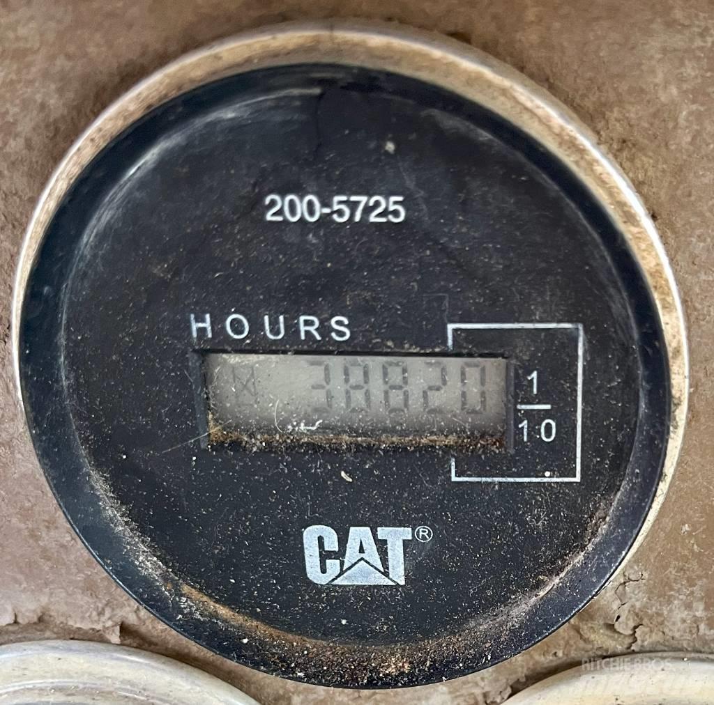 CAT 773 B Cisterny na vodu