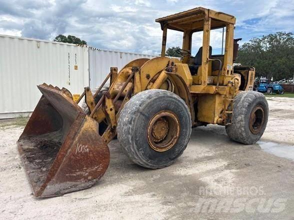 CAT 950 Kolesové nakladače