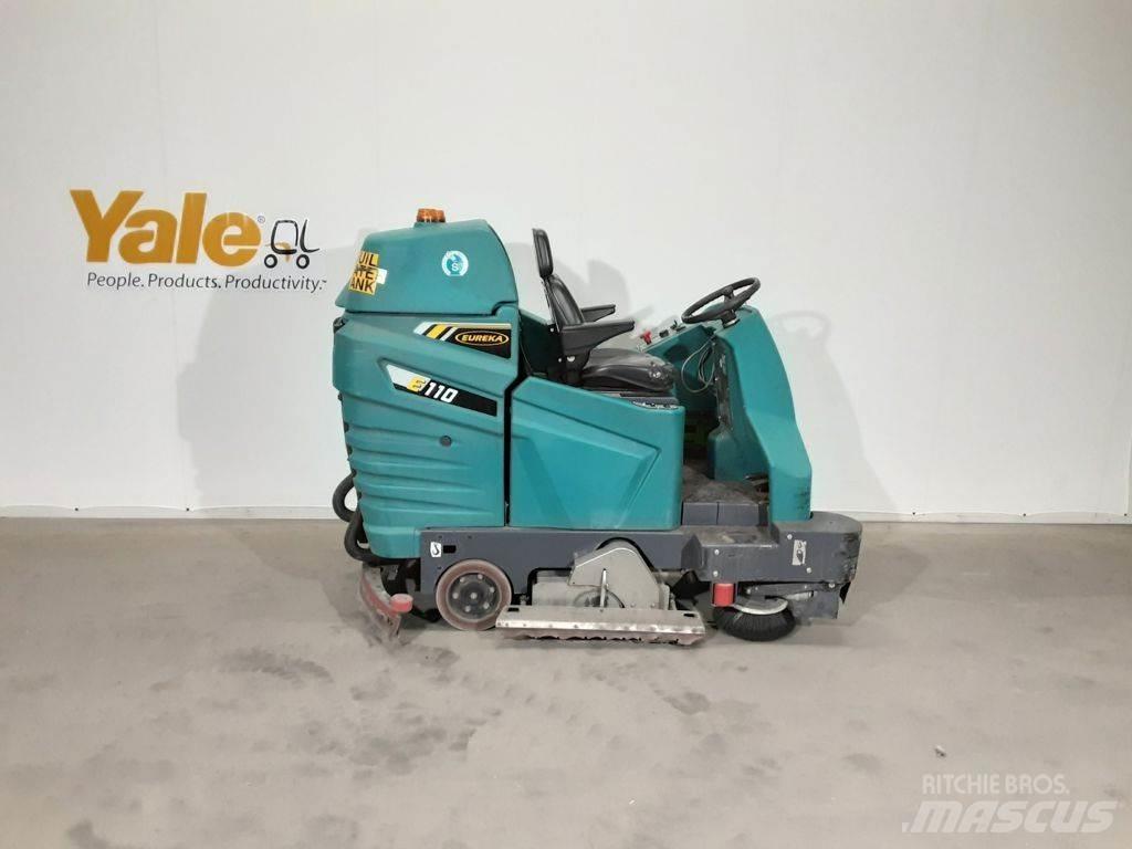 Eureka E110R ECO Vnútorné zametacie stroje