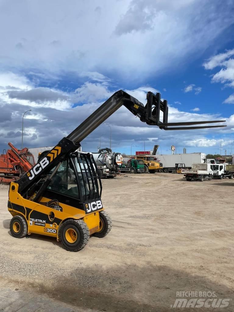 JCB TLT 30 D Teleskopické manipulátory
