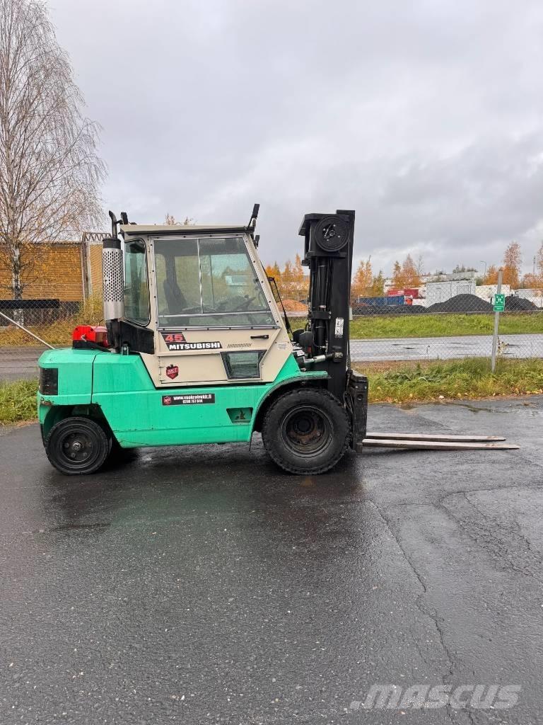 Mitsubishi FD 45 Dieselové vozíky