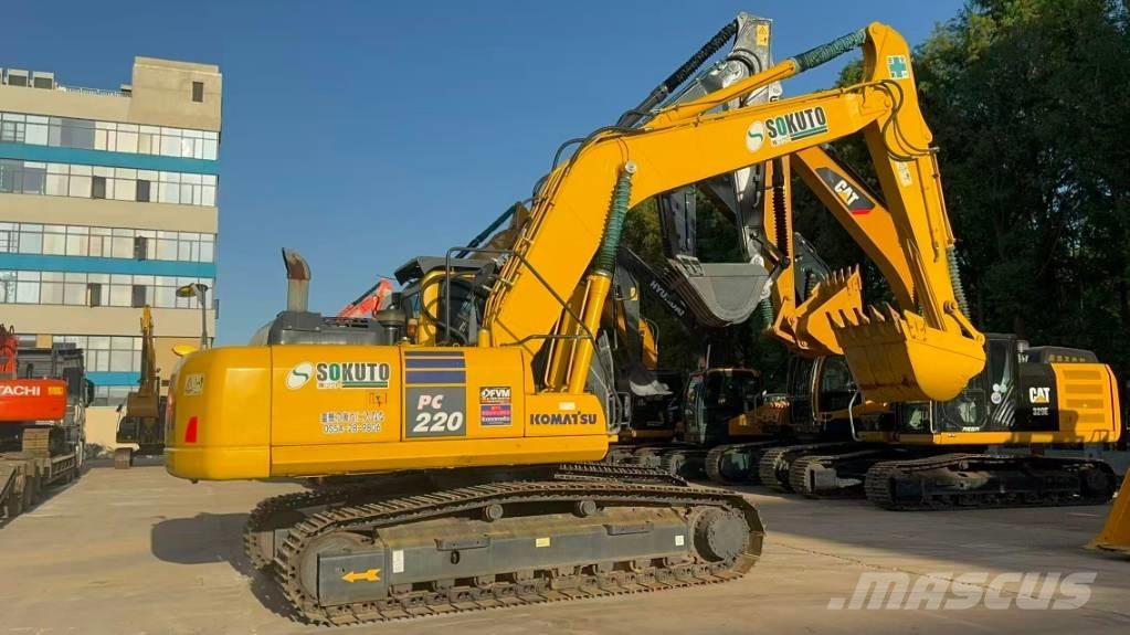 Komatsu PC 220-8 Pásové rýpadlá
