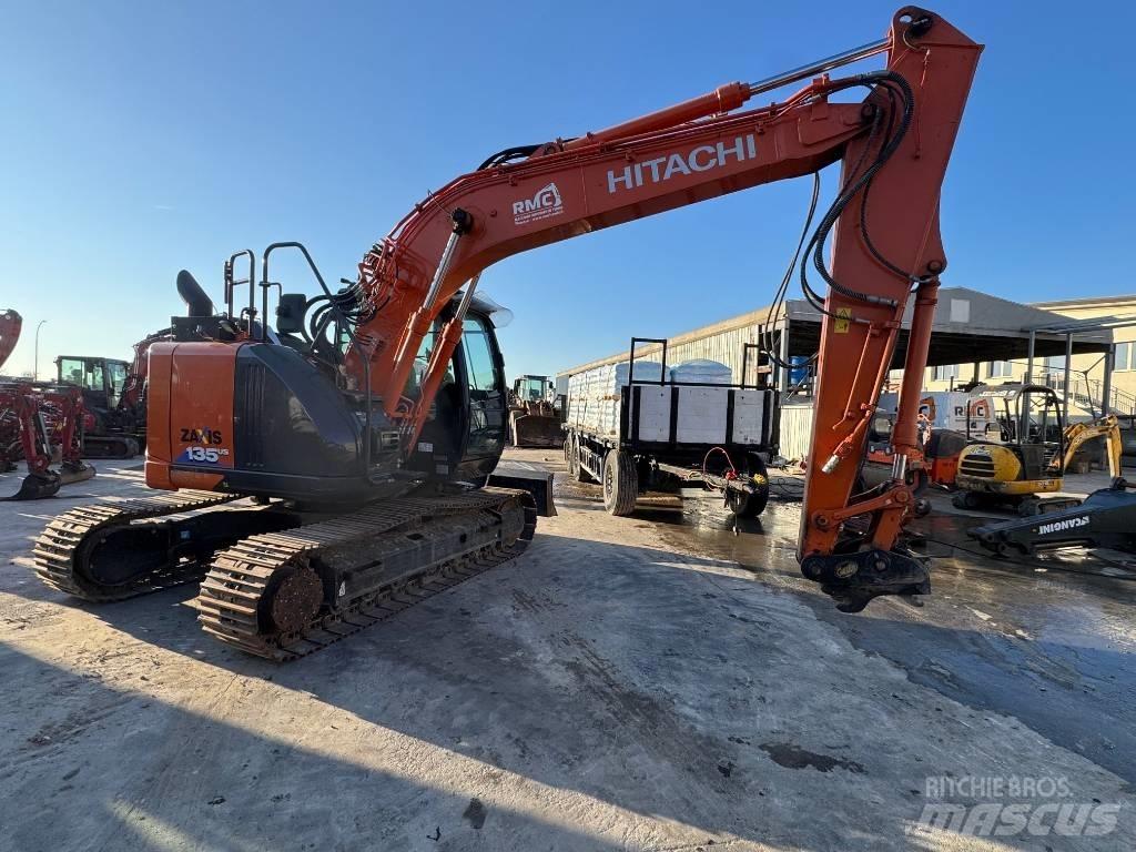 Hitachi ZX 135 US-6 Pásové rýpadlá