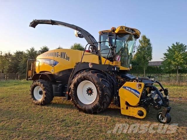 New Holland FR700 Samochodné kosačky