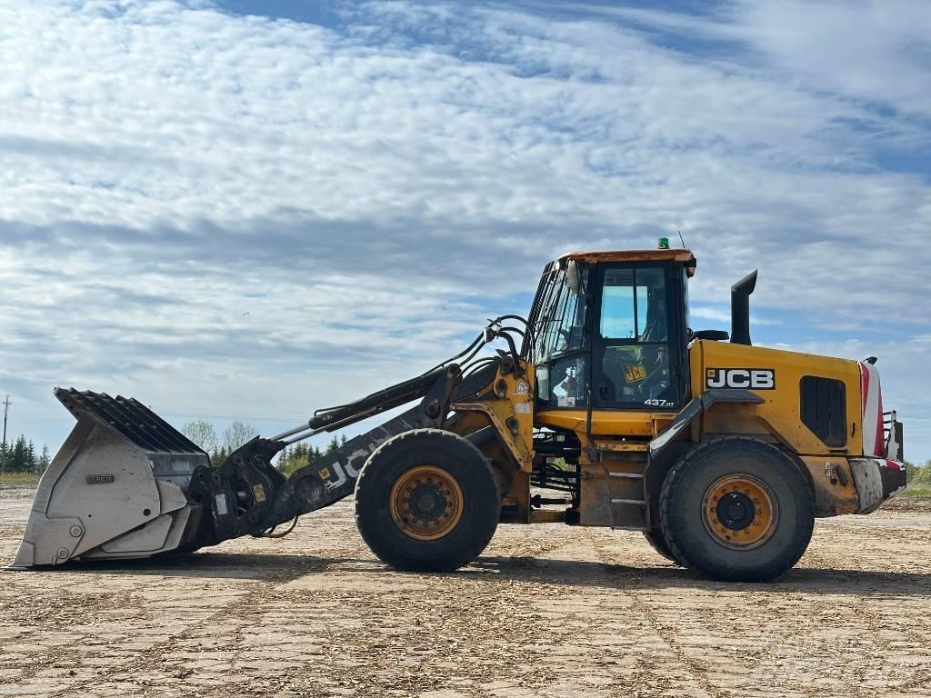 JCB 437 HT Kolesové nakladače