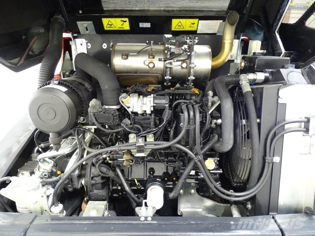 Yanmar V80-5 Kolesové nakladače