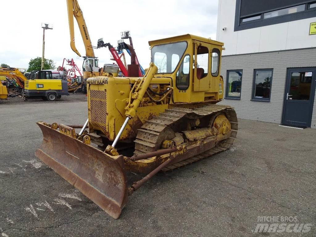 CAT D4D Pásové dozéry