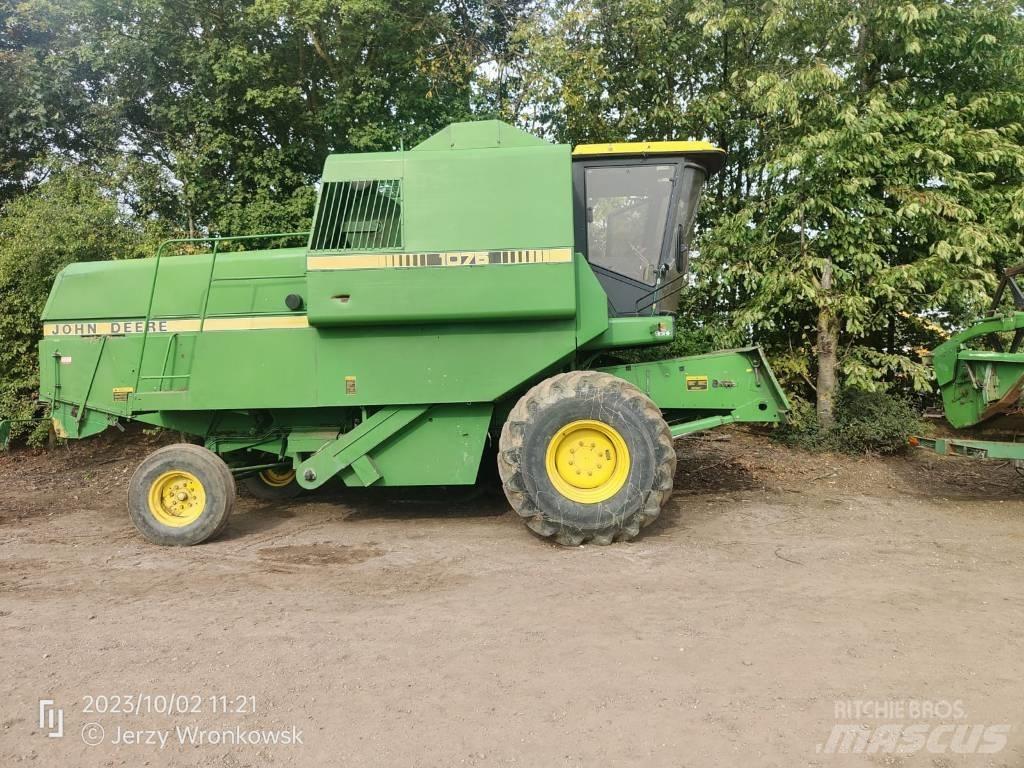John Deere 1075 Kombinované zberacie stroje