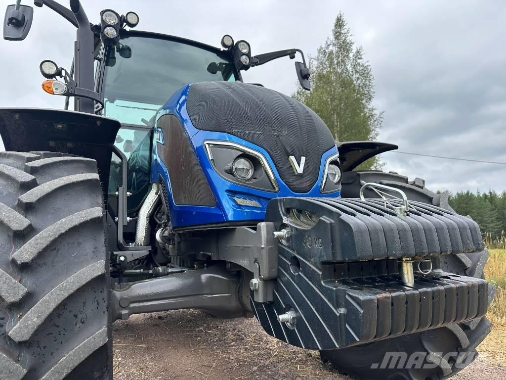 Valtra A 114 Traktory
