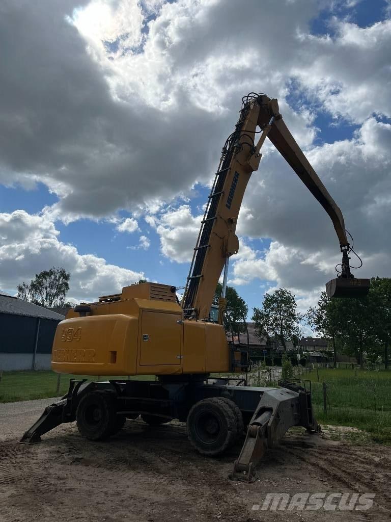 Liebherr 934 Stroje pre manipuláciu s odpadom