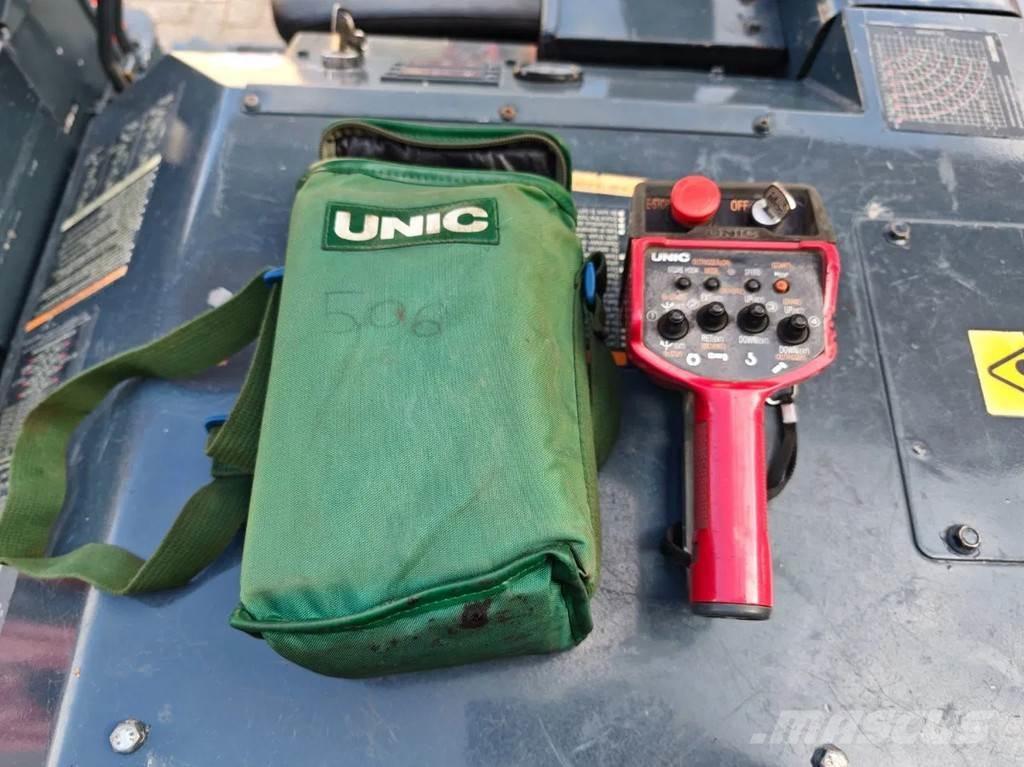 Unic URW 506 CDE Pásové žeriavy