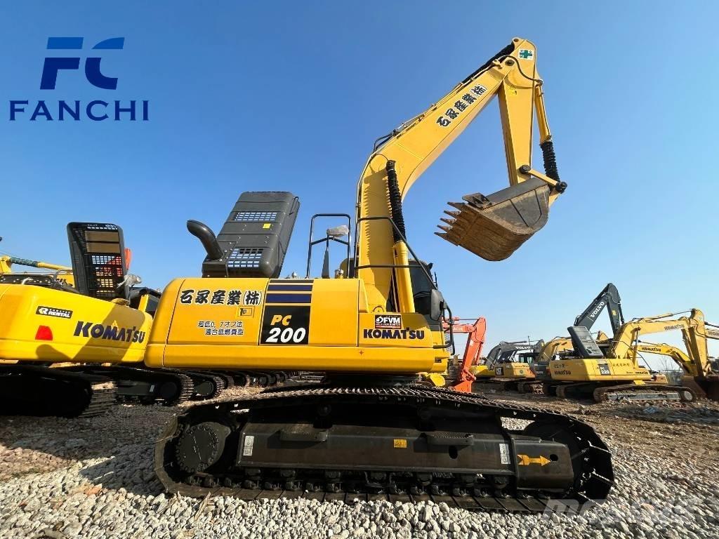 Komatsu PC 200-8 Pásové rýpadlá
