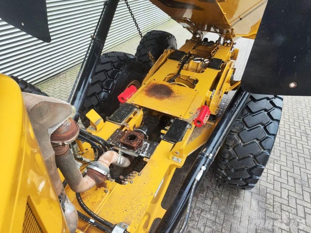 CAT 725 C2 6x6 Kĺbové nákladné autá
