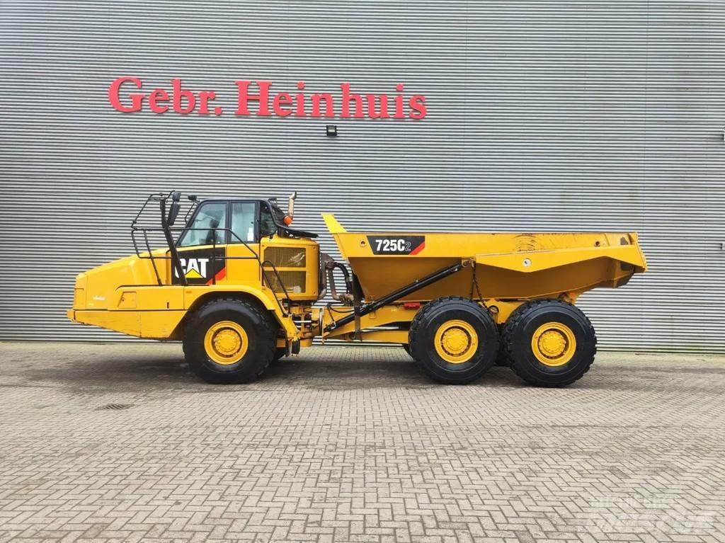CAT 725 C2 6x6 Kĺbové nákladné autá