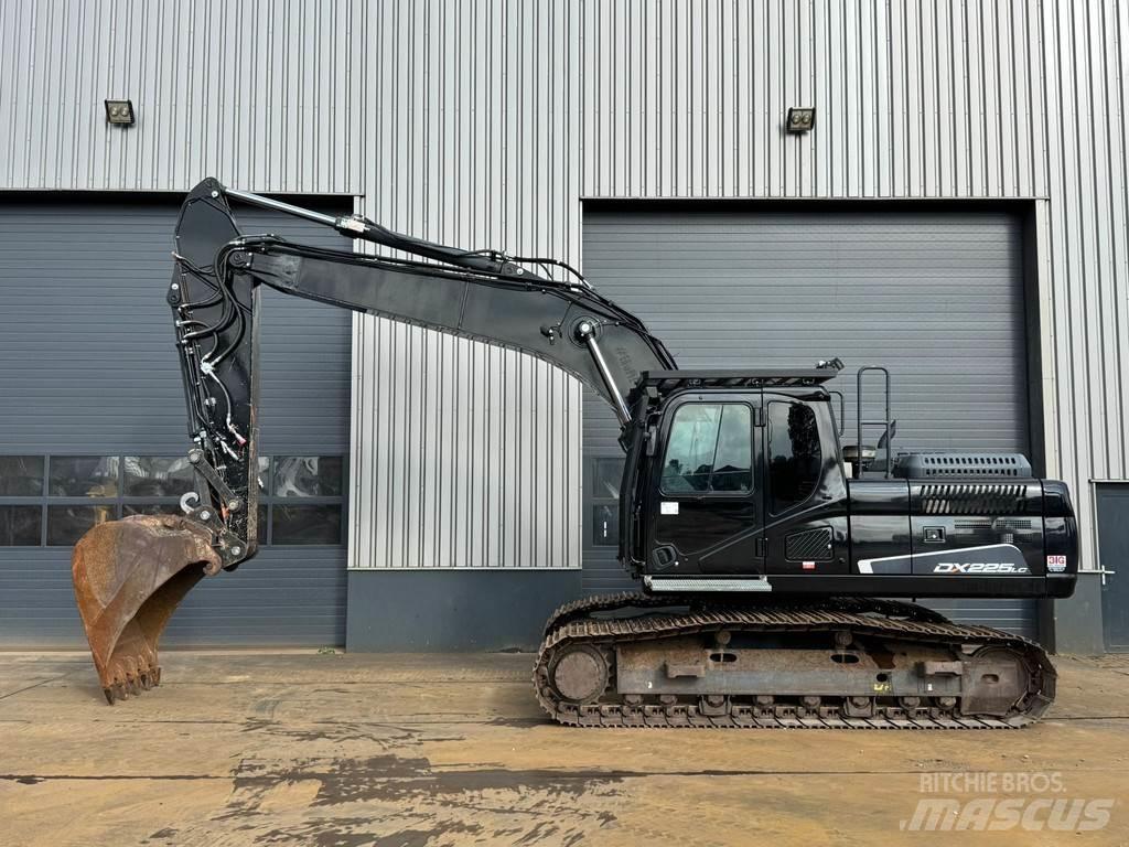 Doosan DX225LC-5 Pásové rýpadlá