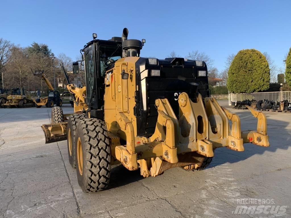 CAT 140 M 3 Grejdery