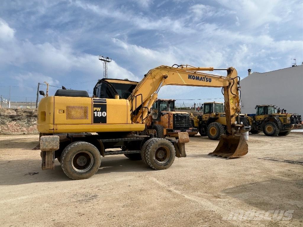 Komatsu PW 180 Kolesové rýpadlá