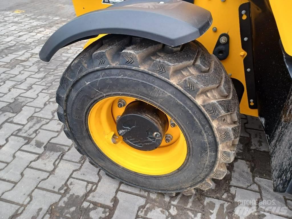 JCB 525-60 Teleskopické manipulátory