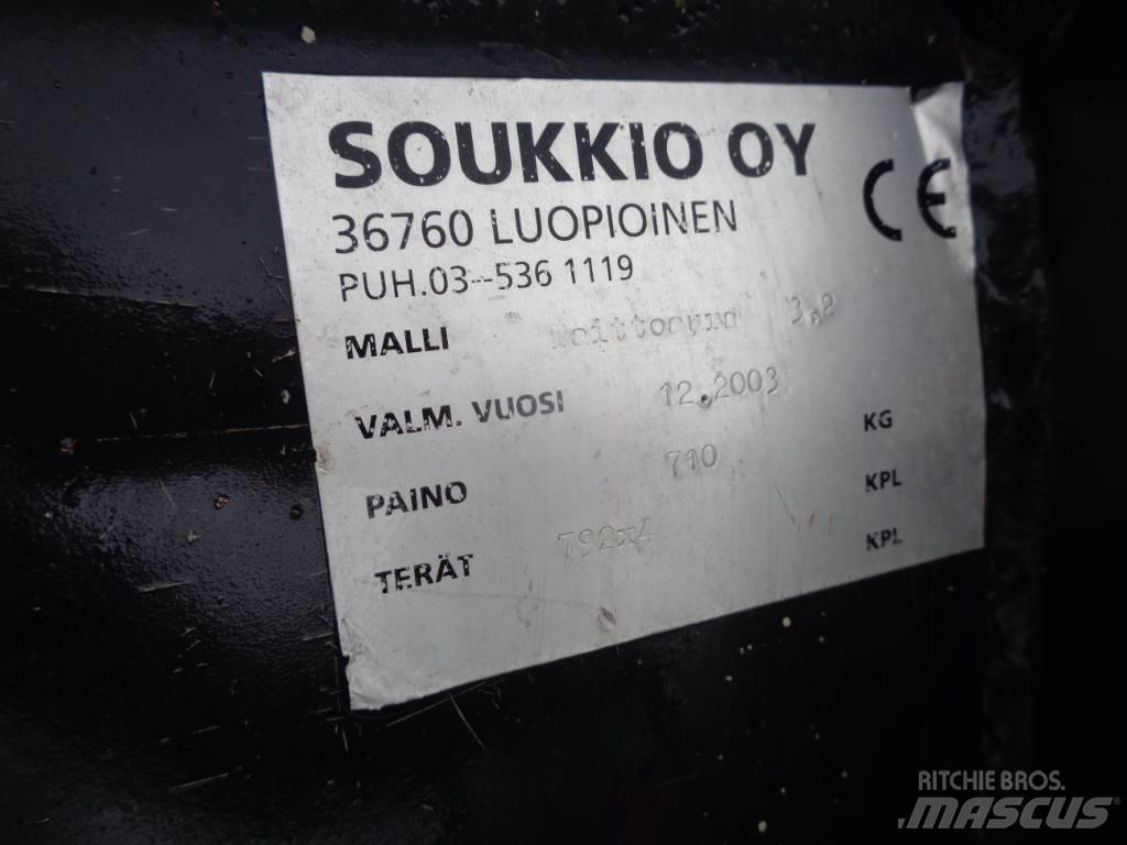 LM Trac 680 Kompaktné traktory