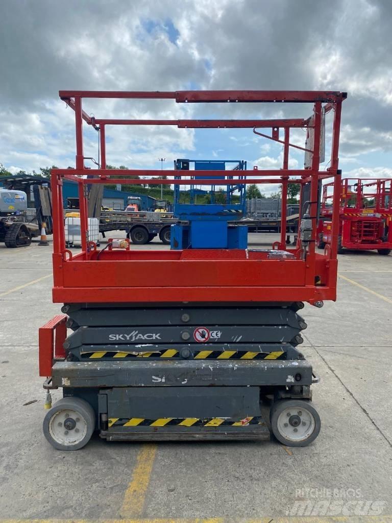 SkyJack SJ 3219 Nožnicové zdvíhacie plošiny