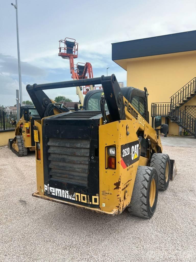 CAT 262 D Šmykom riadené nakladače